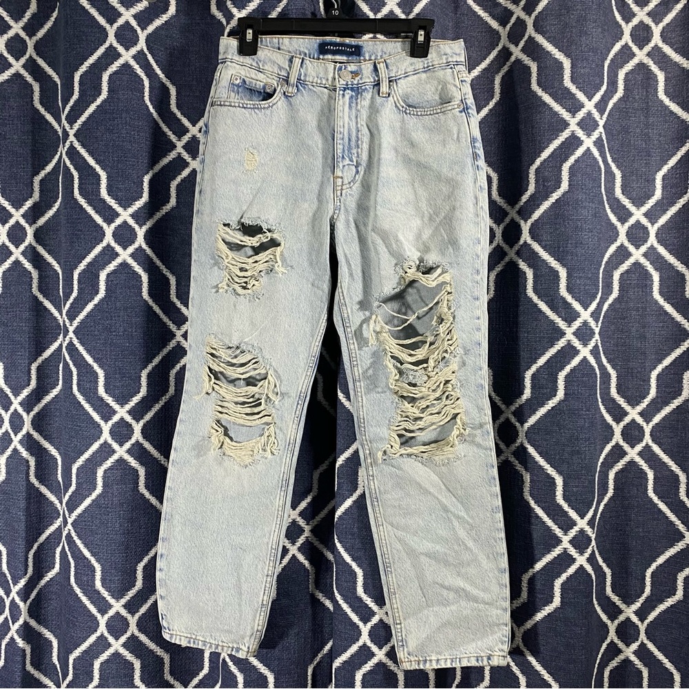 Ripped Mom Jeans